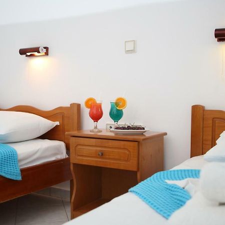 Theocharis Bros - Studios Apartments Áyios Nikítas Eksteriør bilde