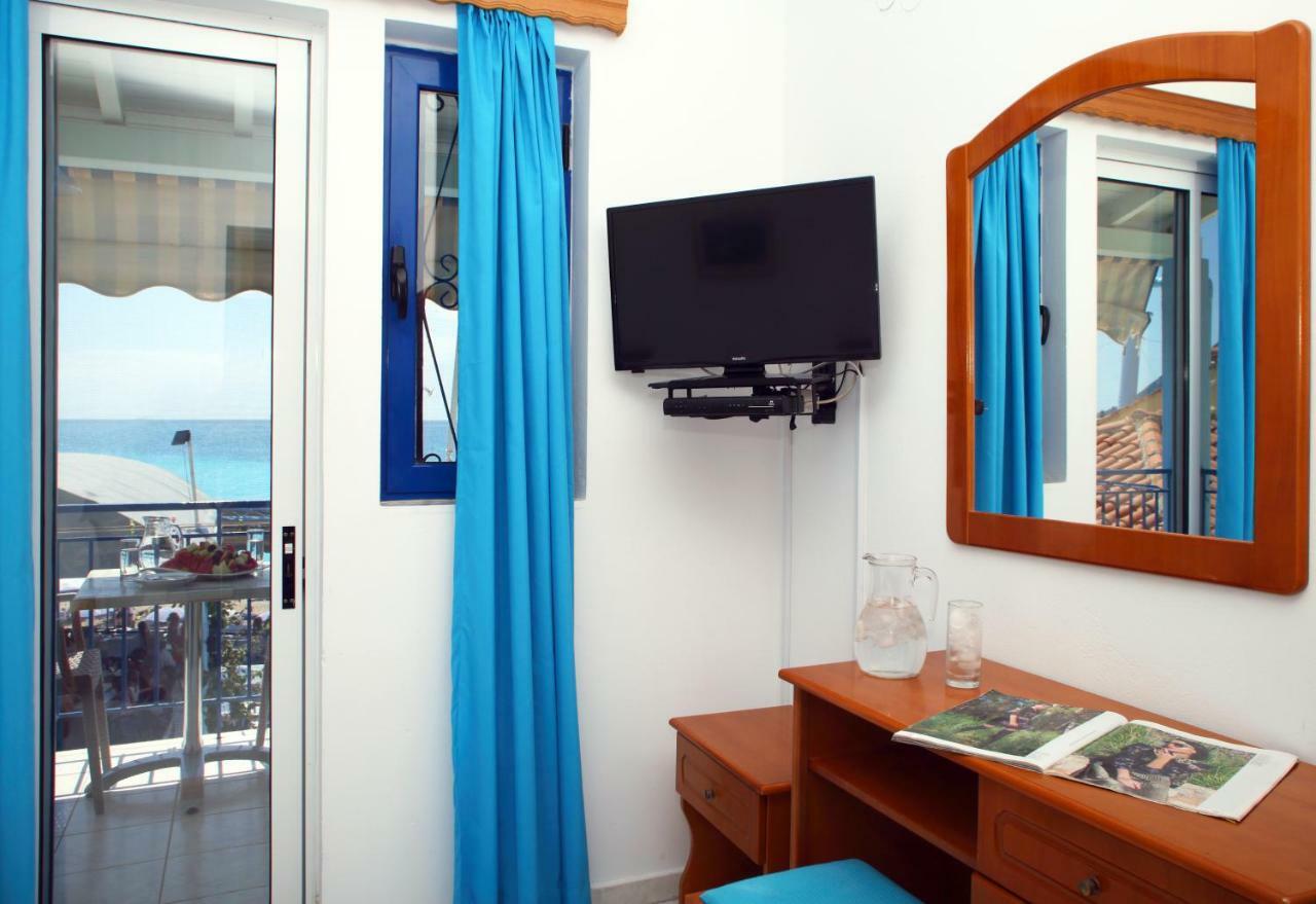 Theocharis Bros - Studios Apartments Áyios Nikítas Eksteriør bilde