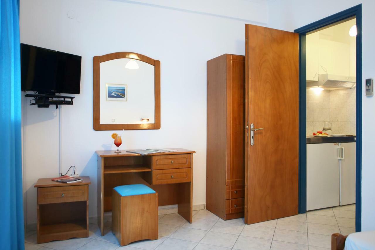 Theocharis Bros - Studios Apartments Áyios Nikítas Eksteriør bilde