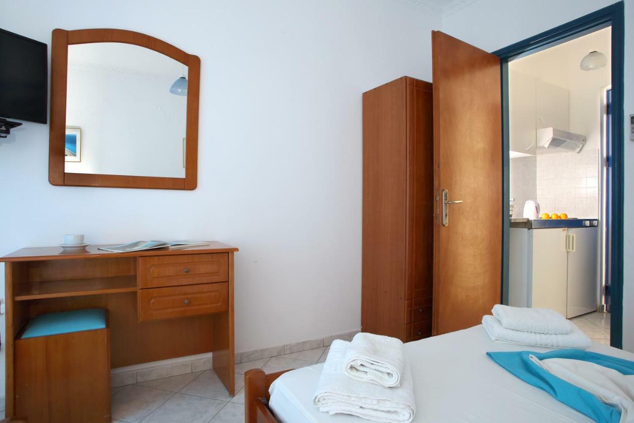 Theocharis Bros - Studios Apartments Áyios Nikítas Eksteriør bilde