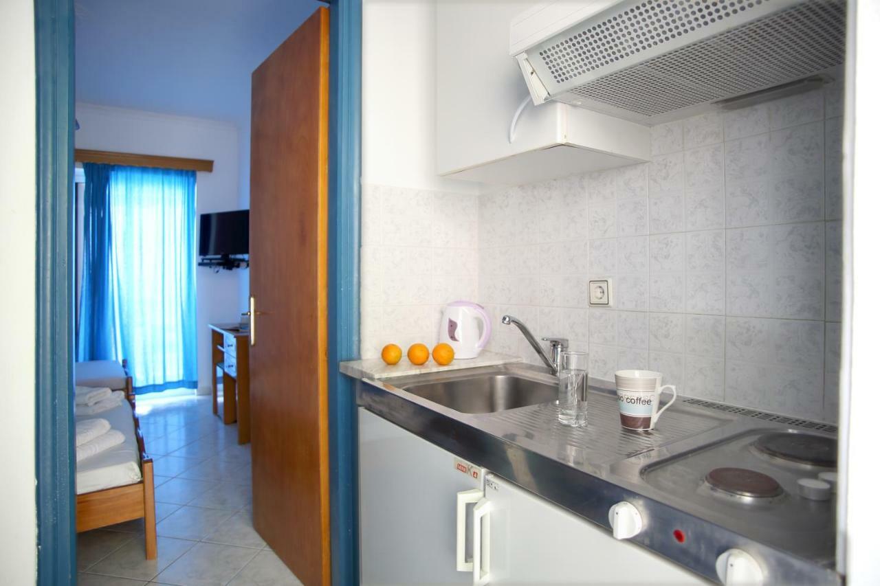 Theocharis Bros - Studios Apartments Áyios Nikítas Eksteriør bilde