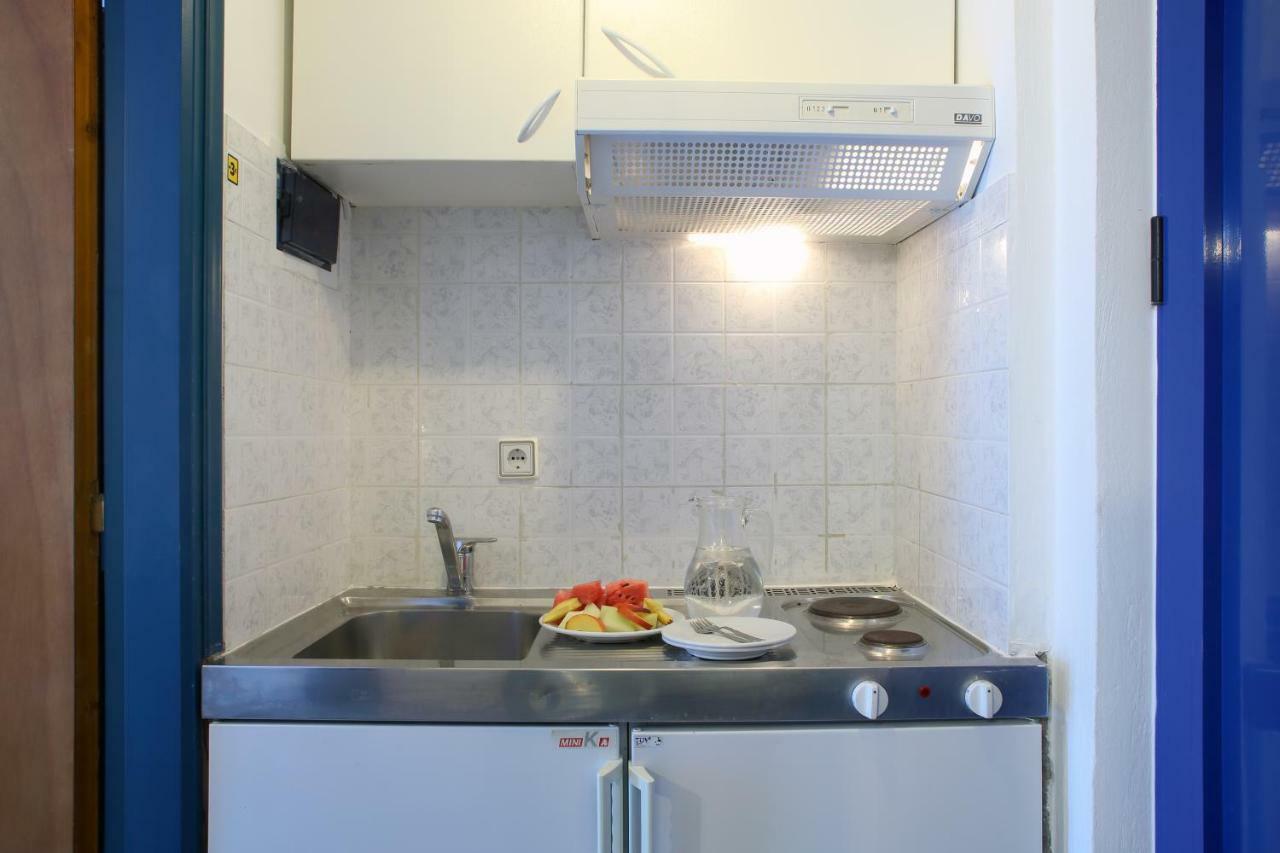Theocharis Bros - Studios Apartments Áyios Nikítas Eksteriør bilde