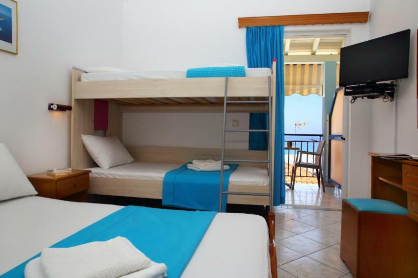 Theocharis Bros - Studios Apartments Áyios Nikítas Eksteriør bilde