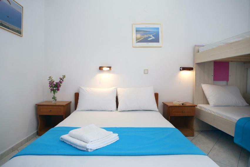 Theocharis Bros - Studios Apartments Áyios Nikítas Eksteriør bilde